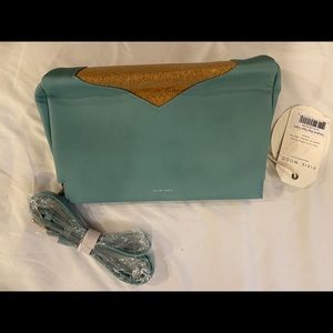 Turquoise clutch/shoulder bag